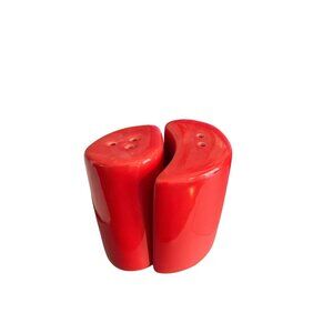 Red Yin Yang Ceramic Salt & Pepper Shakers Wave Nestling Minimalist 2.5" Tall